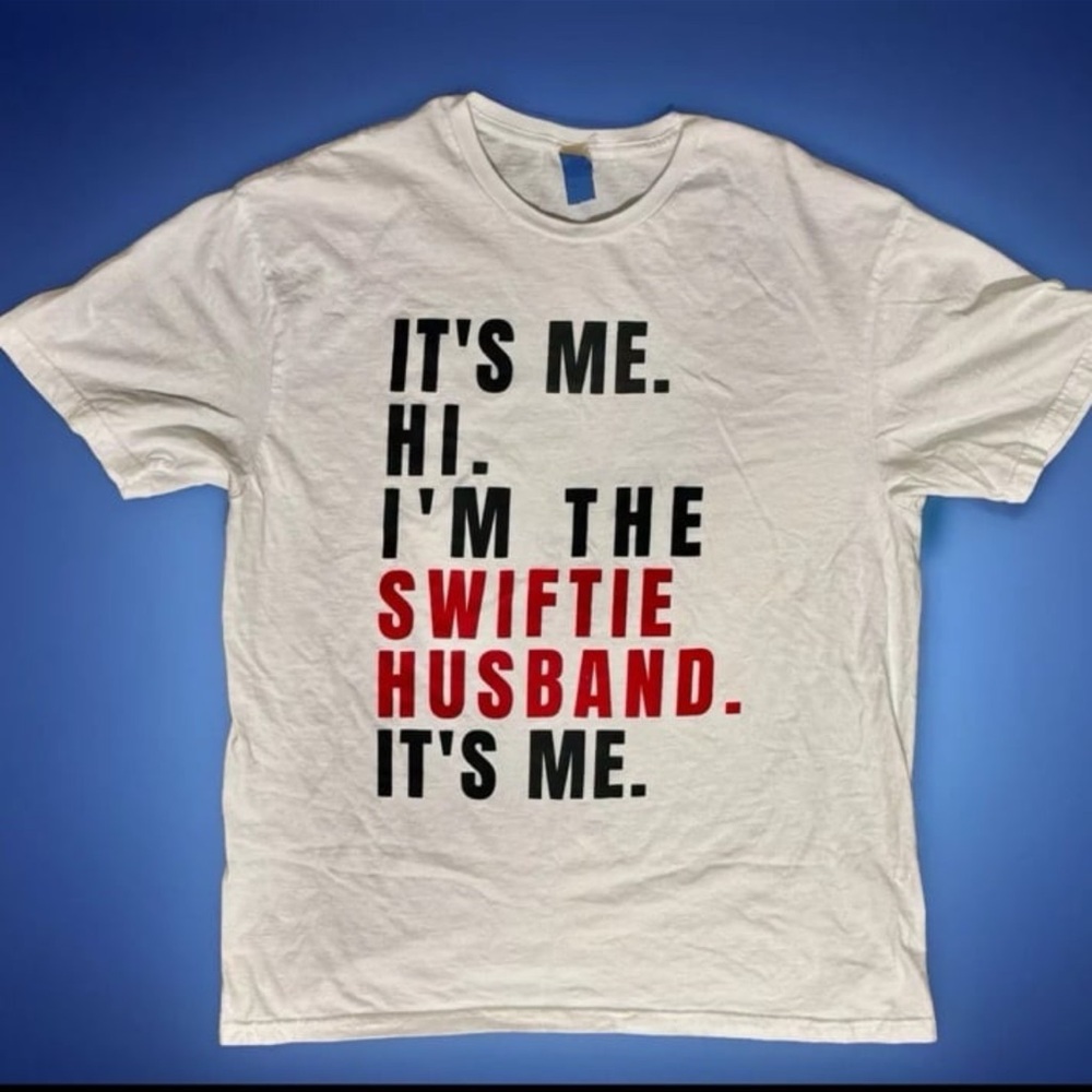 NWOT Swiftie Husband White T-Shirt Sz‎ Lg